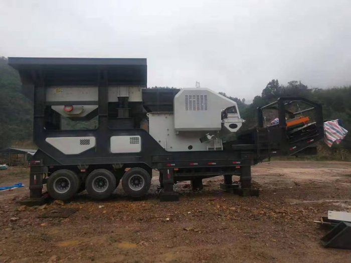 mobile jaw crusher truck