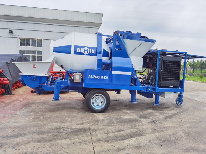 concrete mixer with pumping machine